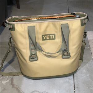 YETI SOFTSIDE HOPPER 40